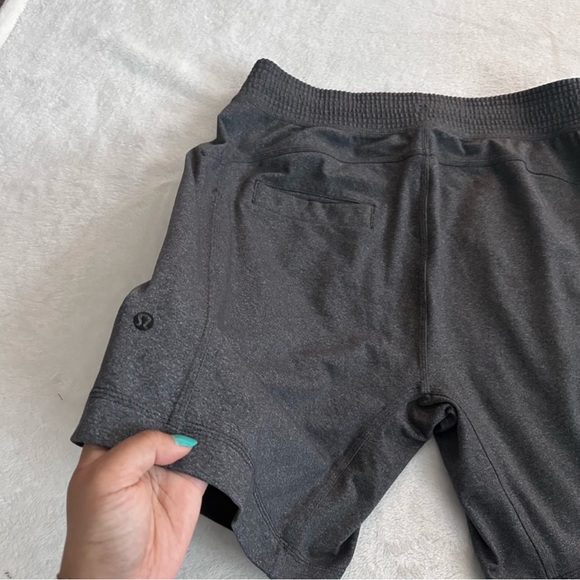 Lululemon Men's Grey Jersey 8" Inseam Drawstring Shorts Size L - Picture 9 of 9